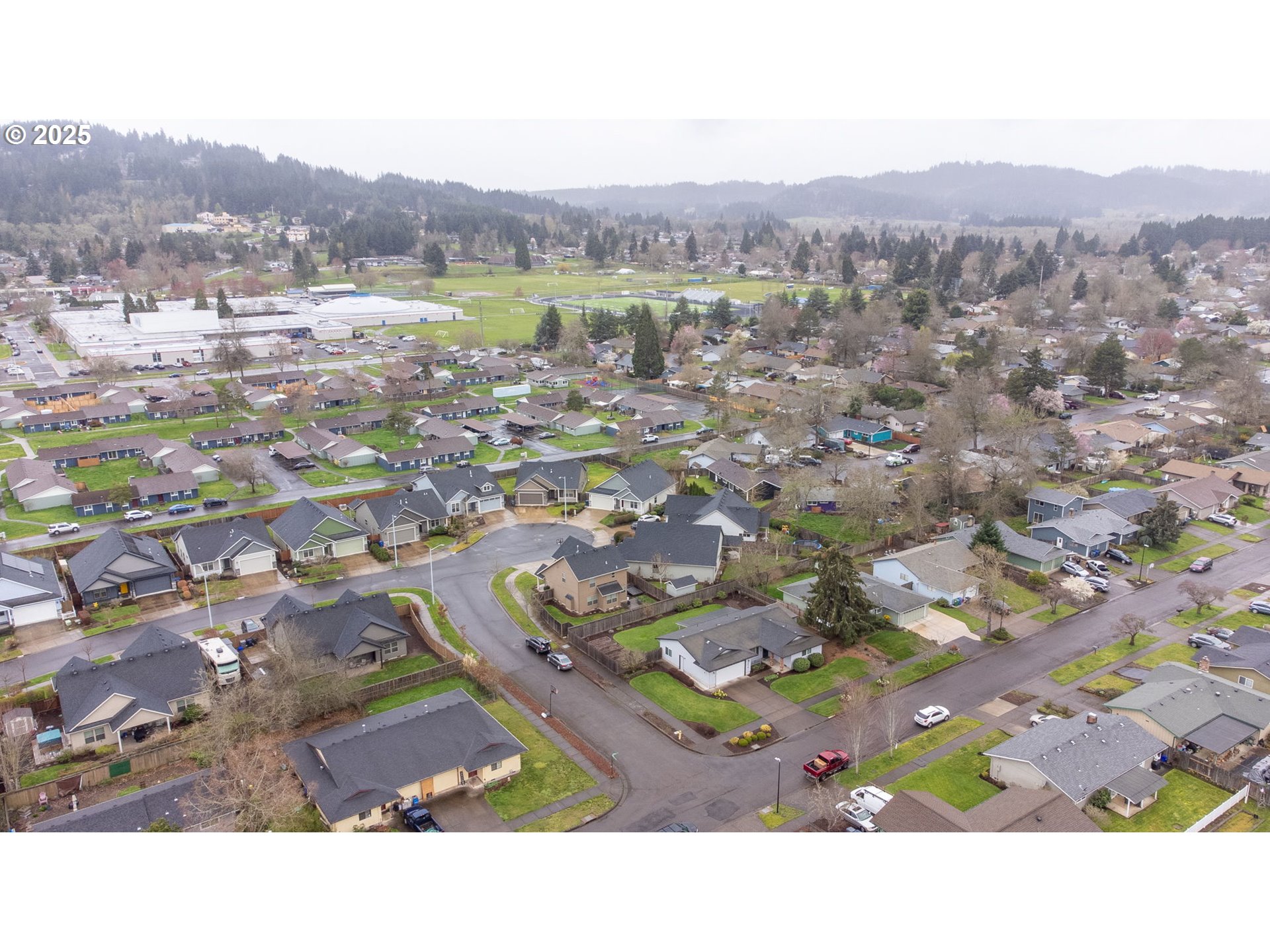 3670 Plumtree Drive Eugene, OR 97402 - Photo 7 of 47 a picture of city view