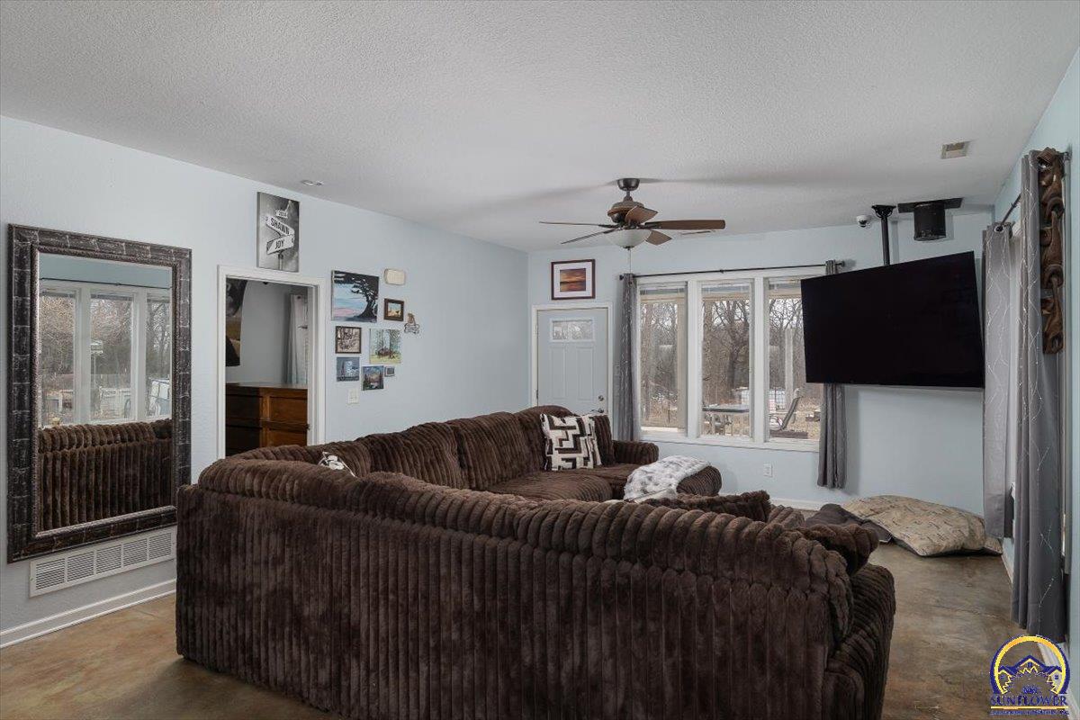 4919 Ferguson Road Perry, KS 66073 - Photo 36 of 66