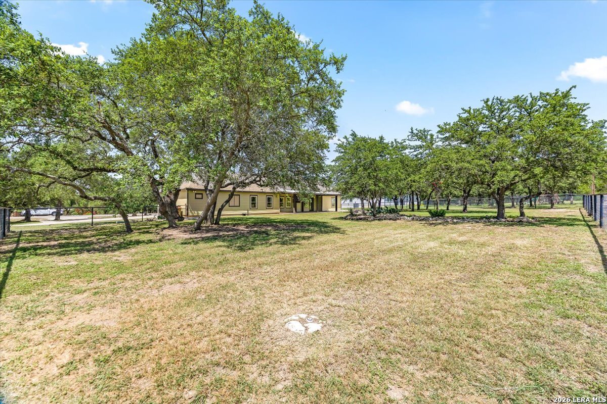 410 Quest Avenue Spring Branch, TX 78070 - Photo 6 of 60