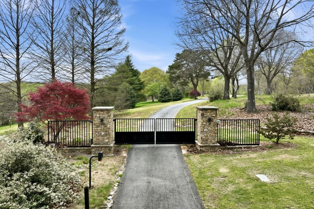 479 Bill Watkins Road Hoschton, GA 30548 - Photo 3 of 78