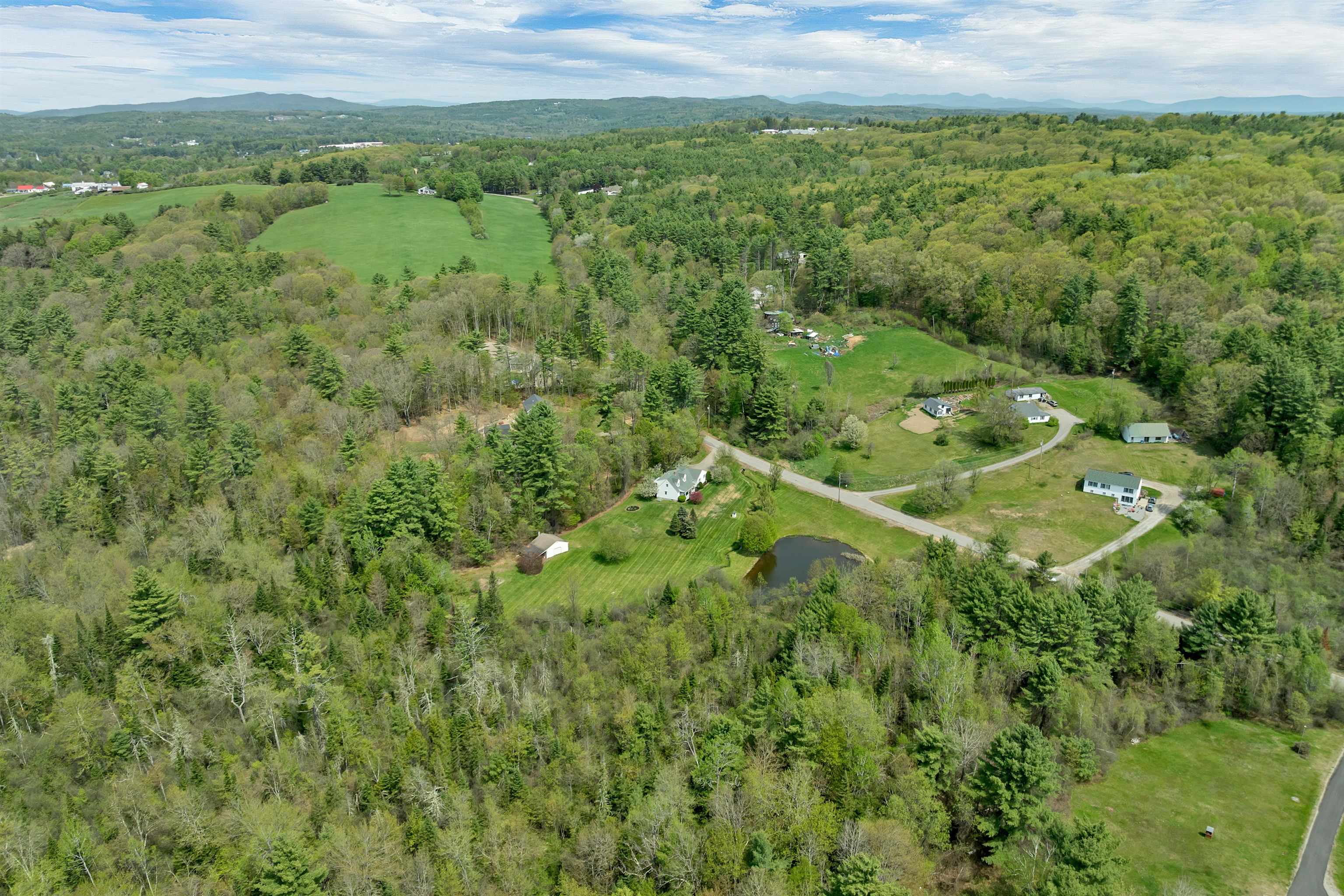 145 Turnpike Road Northfield, NH 03276 - Photo 25 of 58