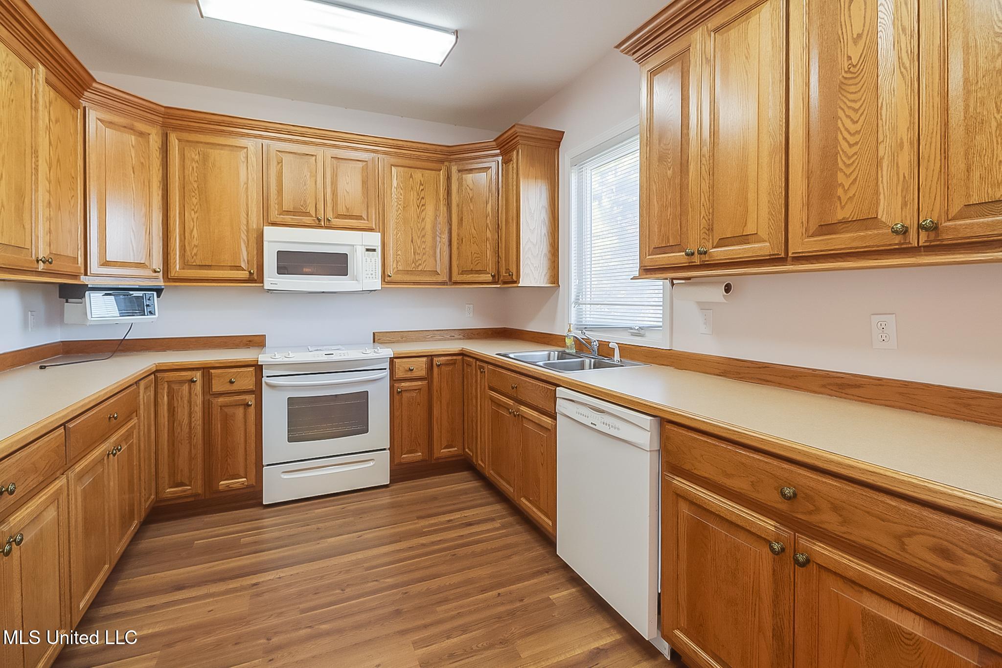 19910 Red Oak Road Saucier, MS 39574 - Photo 57 of 78 Apartment kitchen