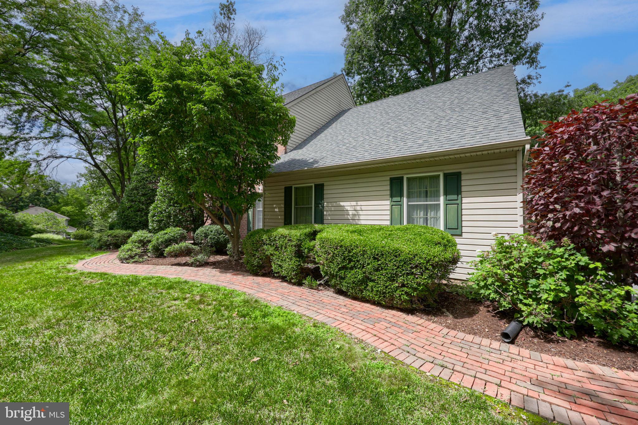 1 Warren Circle Lititz, PA 17543 - Photo 5 of 67 Gallery Image 5