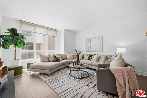 $1,595,000 | 1400 North Fuller Avenue, Unit 9, Los Angeles, CA 90046
