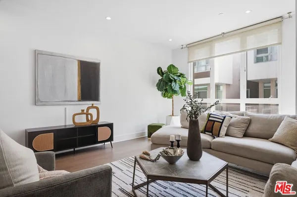 $1,595,000 | 1400 North Fuller Avenue, Unit 9, Los Angeles, CA 90046