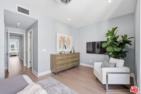 $1,595,000 | 1400 North Fuller Avenue, Unit 9, Los Angeles, CA 90046