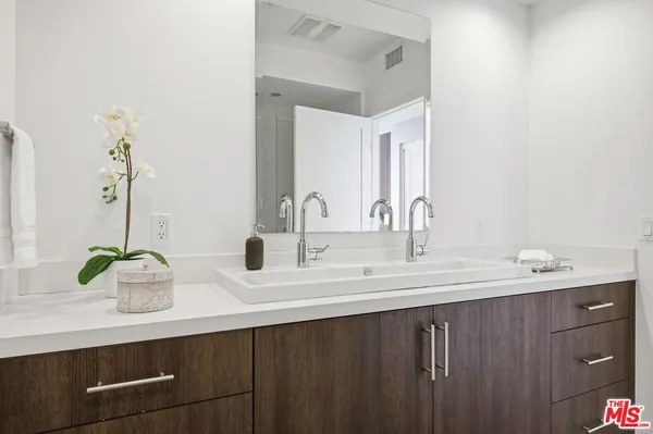 $1,595,000 | 1400 North Fuller Avenue, Unit 9, Los Angeles, CA 90046