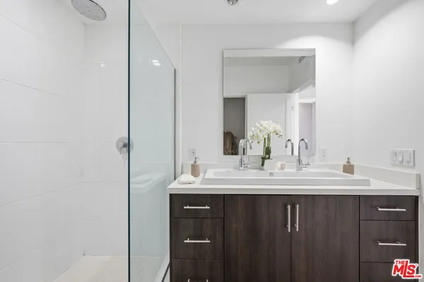 $1,595,000 | 1400 North Fuller Avenue, Unit 9, Los Angeles, CA 90046
