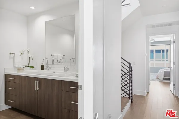 $1,595,000 | 1400 North Fuller Avenue, Unit 9, Los Angeles, CA 90046