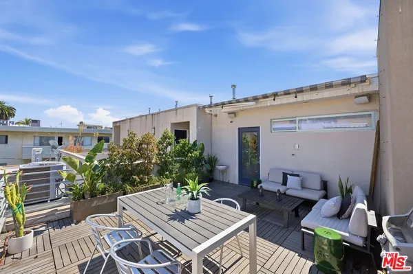 $1,595,000 | 1400 North Fuller Avenue, Unit 9, Los Angeles, CA 90046