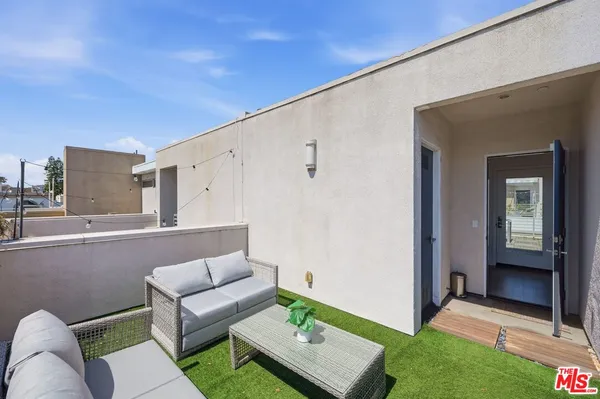 $1,595,000 | 1400 North Fuller Avenue, Unit 9, Los Angeles, CA 90046