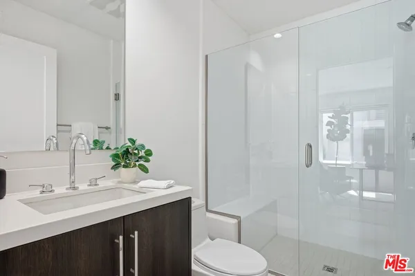 $1,595,000 | 1400 North Fuller Avenue, Unit 9, Los Angeles, CA 90046