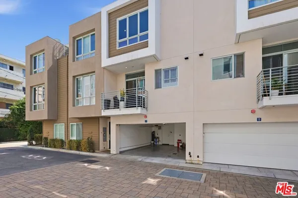 $1,595,000 | 1400 North Fuller Avenue, Unit 9, Los Angeles, CA 90046