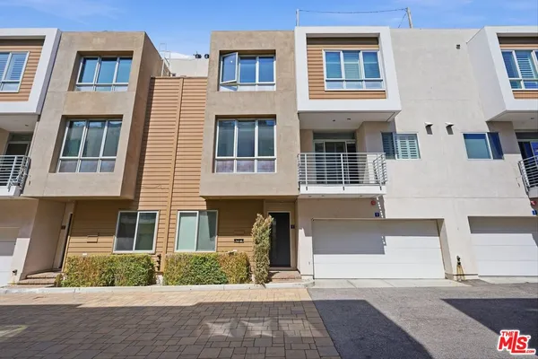 $1,595,000 | 1400 North Fuller Avenue, Unit 9, Los Angeles, CA 90046