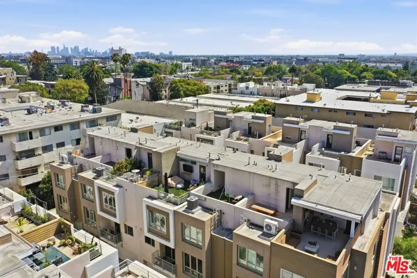$1,595,000 | 1400 North Fuller Avenue, Unit 9, Los Angeles, CA 90046