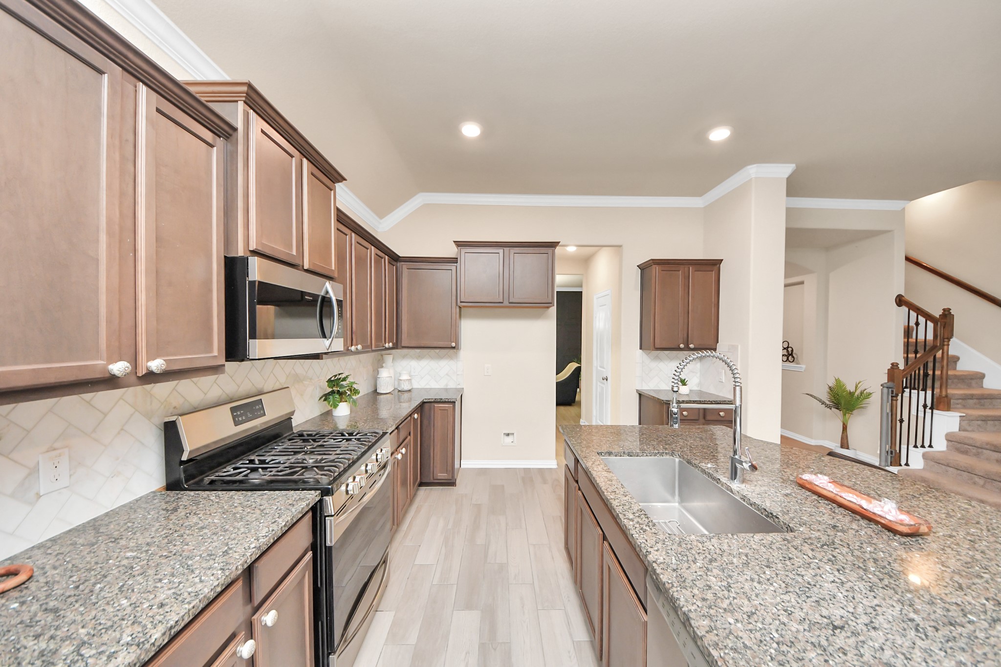 28618 Monarch Cliffs Drive Fulshear, TX 77441 - Photo 11 of 46