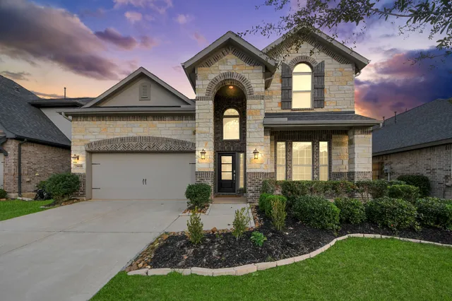 $499,999 | 28618 Monarch Cliffs Drive, Fulshear, TX 77441