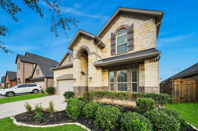 $499,999 | 28618 Monarch Cliffs Drive, Fulshear, TX 77441