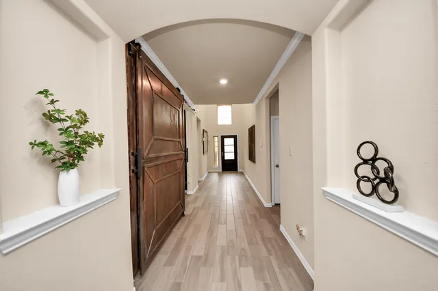 $499,999 | 28618 Monarch Cliffs Drive, Fulshear, TX 77441