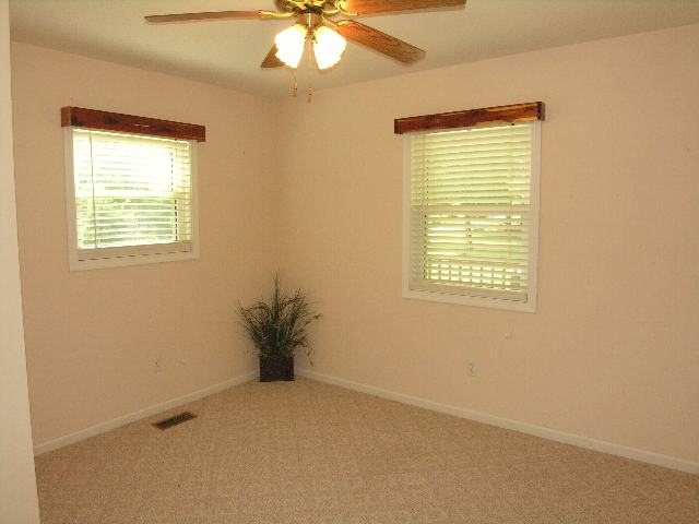 3700 Horseshoe Road Iva, SC 29655 - Photo 6 of 9