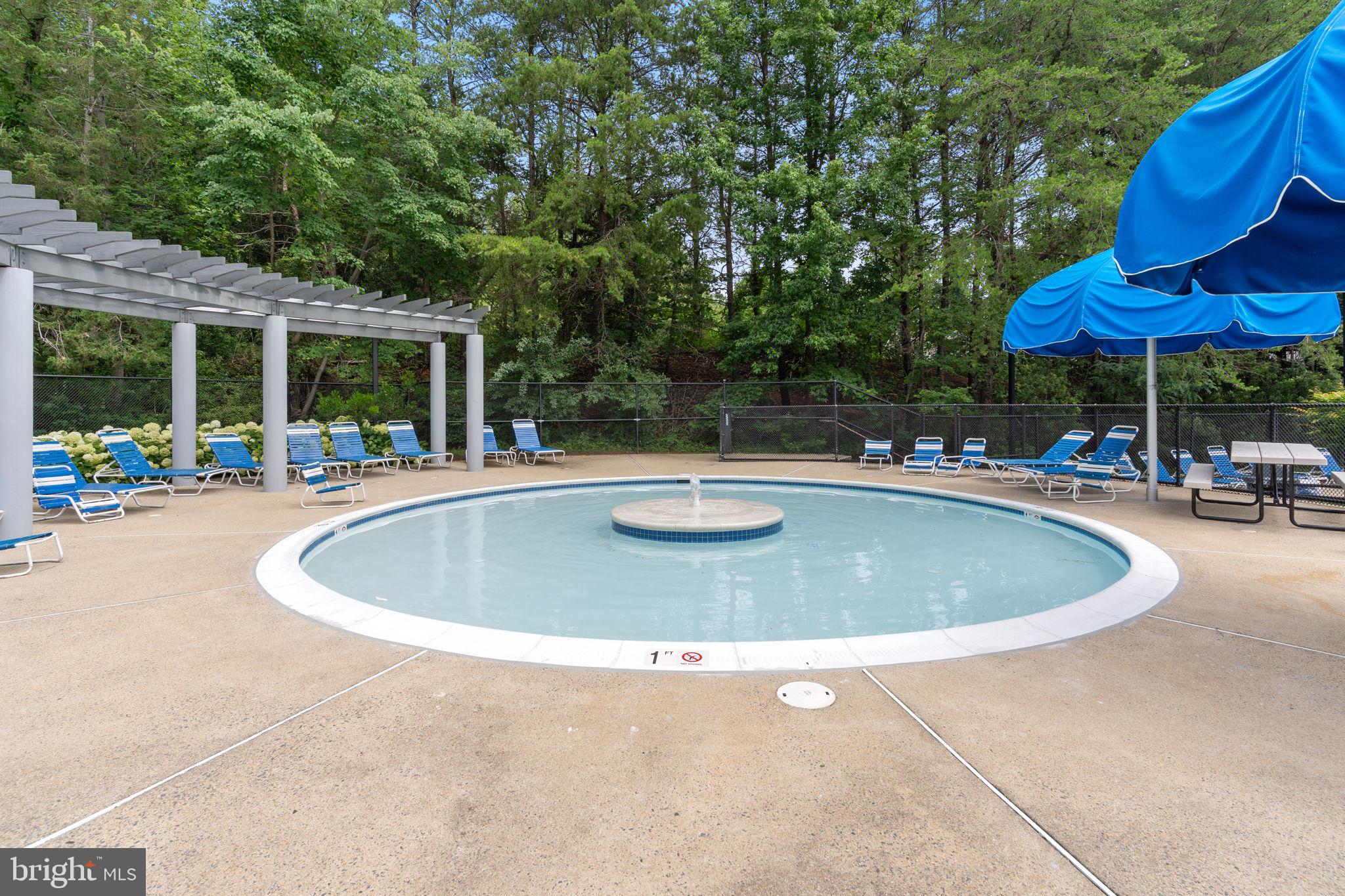 11400 R Windleaf Court, Unit 46 Reston, VA 20194 - Photo 30 of 36