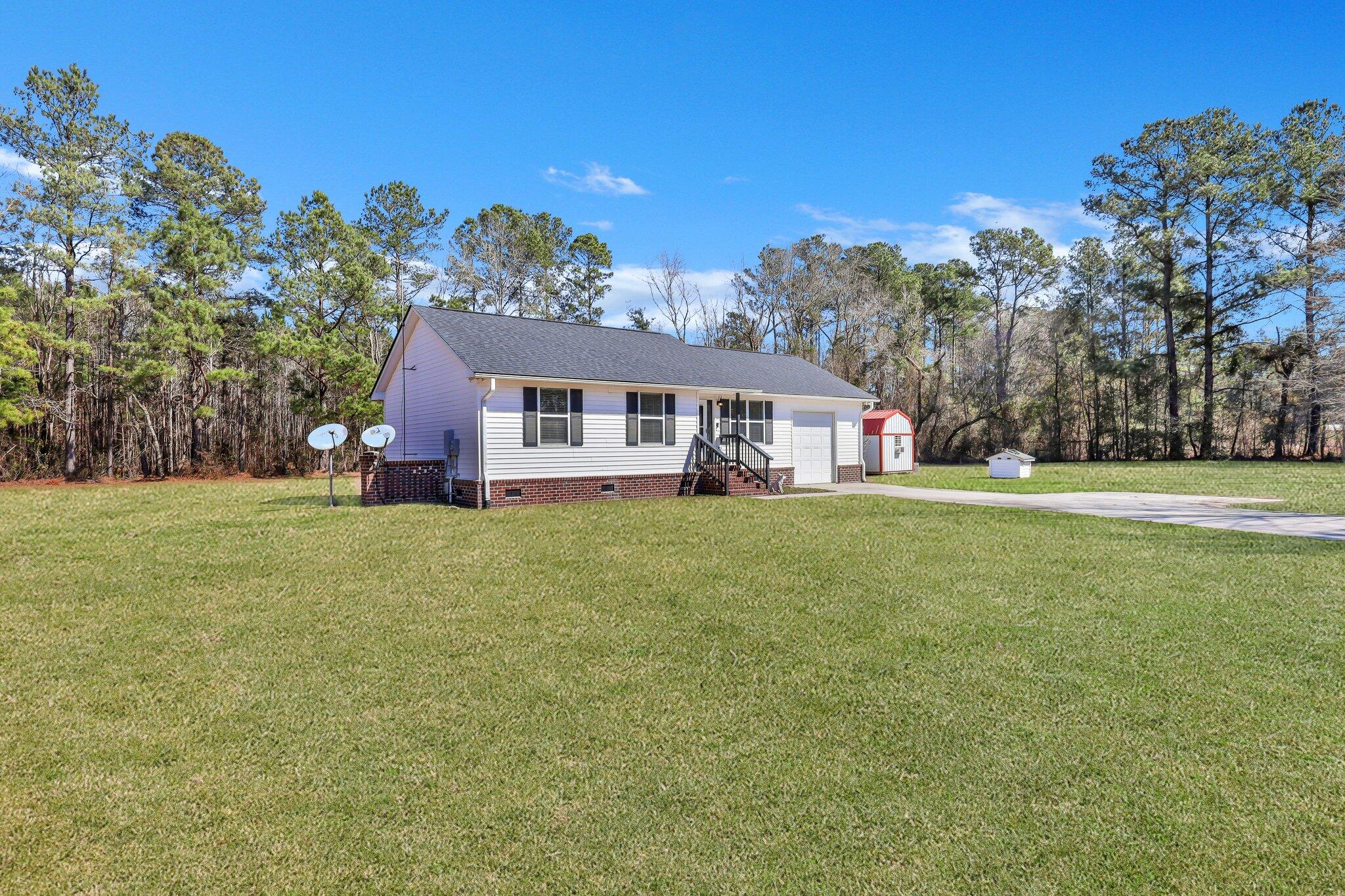 366 Rice Road Ridgeville, SC 29472 - Photo 2 of 28 3-web-or-mls-IMG_0080_1