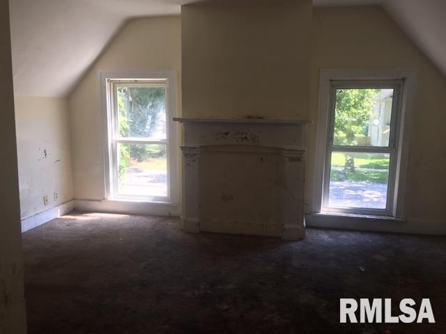 915 North 7th Street Springfield, IL 62702 - Photo 11 of 13