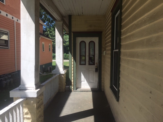 915 North 7th Street Springfield, IL 62702 - Photo 4 of 13