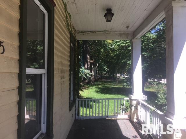 915 North 7th Street Springfield, IL 62702 - Photo 5 of 13