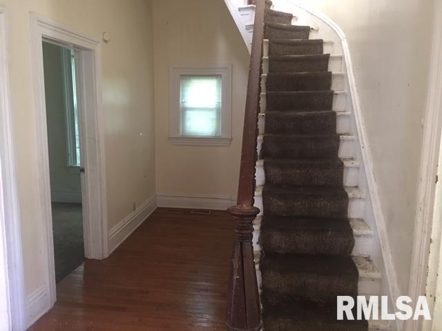 915 North 7th Street Springfield, IL 62702 - Photo 6 of 13