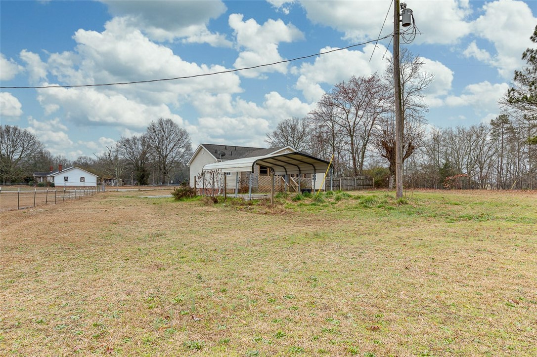 102 Oak Hill Road Belton, SC 29627 - Photo 31 of 32