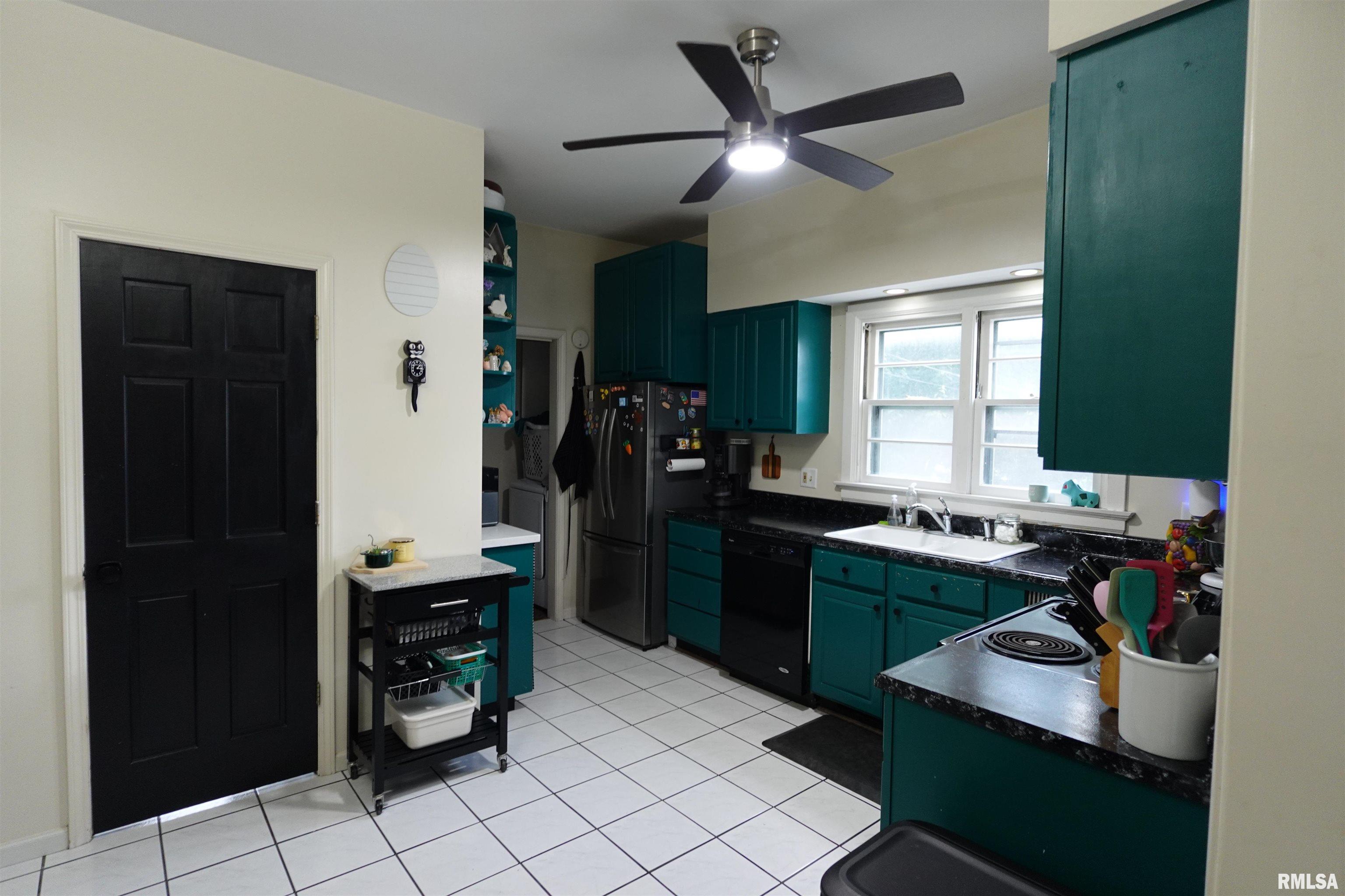 216 North 18th Street Quincy, IL 62301 - Photo 6 of 22