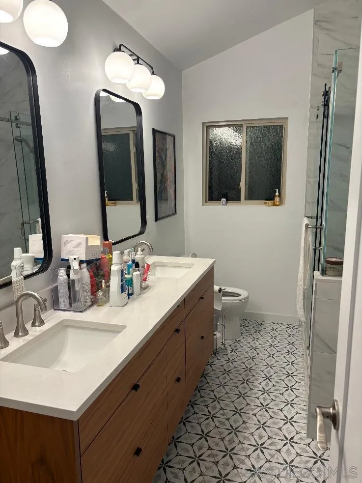 8045 Forrestal Road San Diego, CA 92120 - Photo 13 of 19 Gallery Image 13