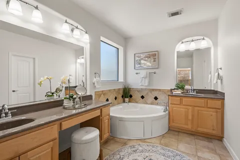 $899,999 | 7809 Tusman Drive, Austin, TX 78735
