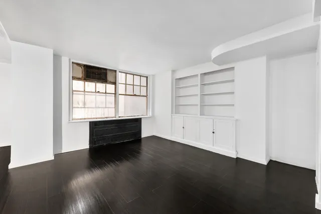 $1,495,000 | 965 5th Avenue, Unit 1B | Upper East Side