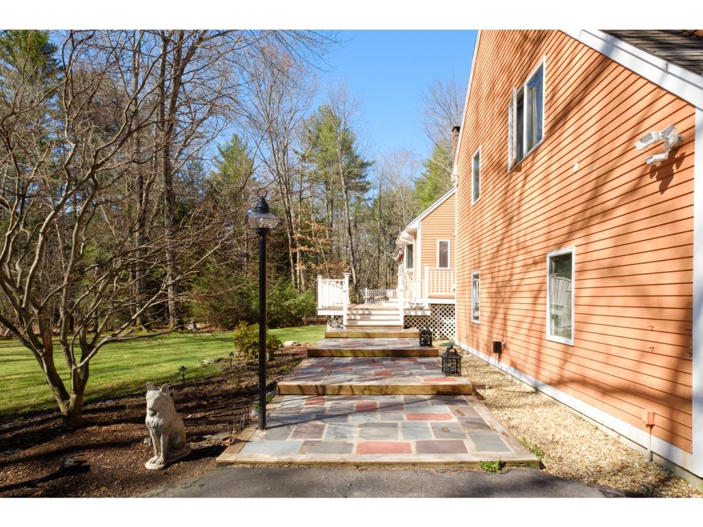 36 Oaklands Road Exeter, NH 03833 - Photo 22 of 36
