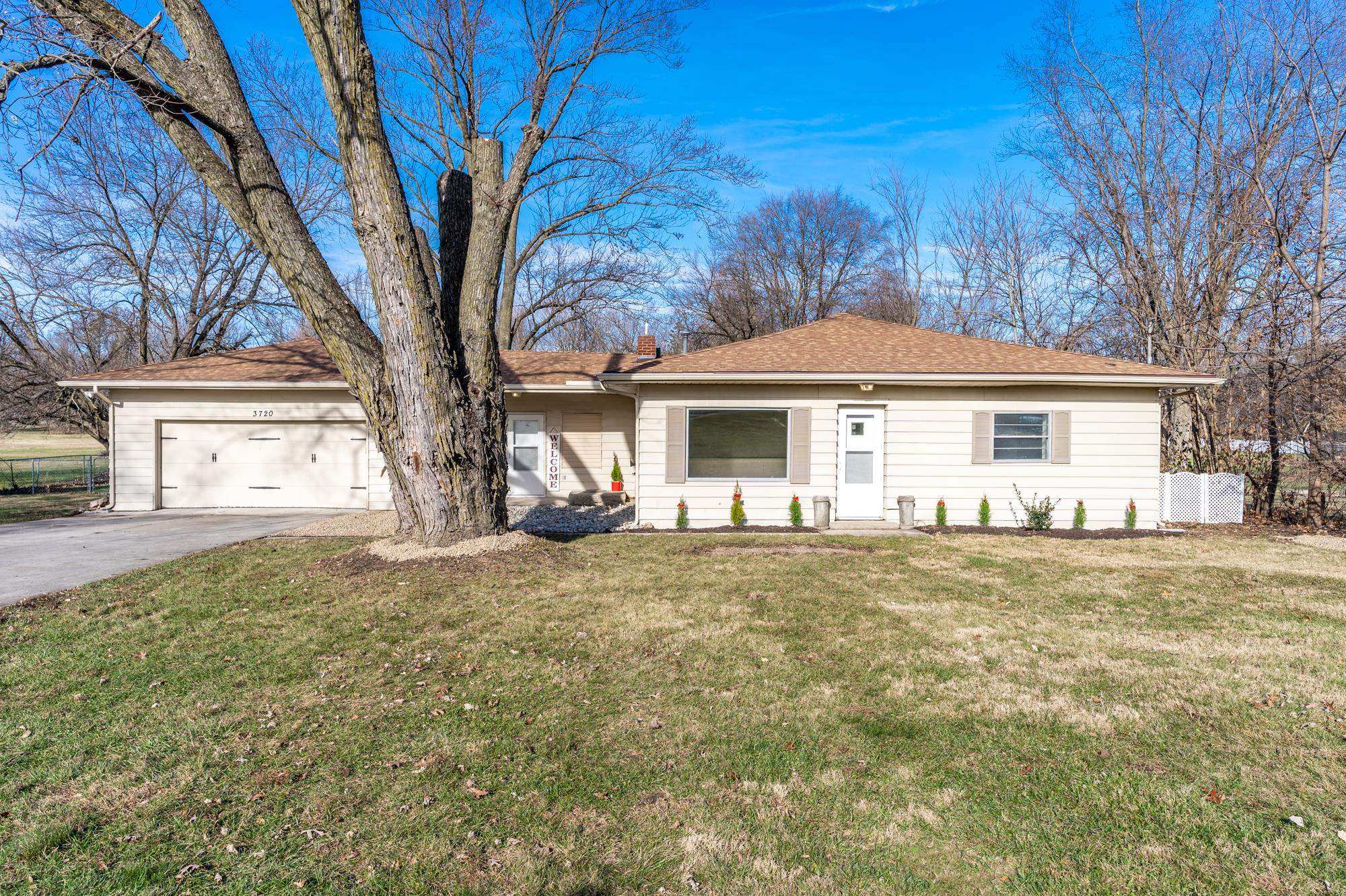 3720 Sand Point Road Fort Wayne, IN 46809 - Photo 1 of 19
