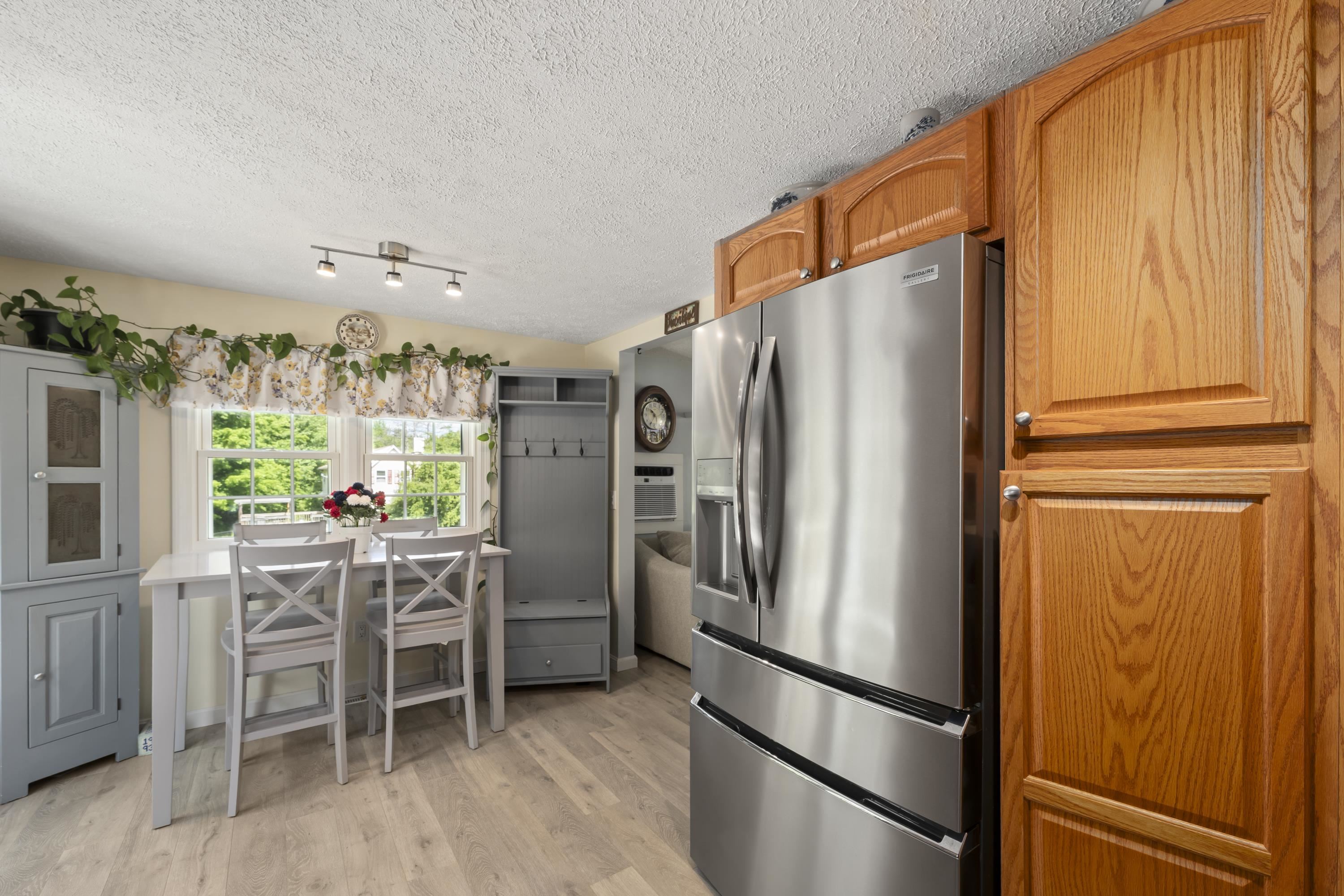 152 Flagg Road Rochester, NH 03839 - Photo 8 of 41 Gallery Image 8