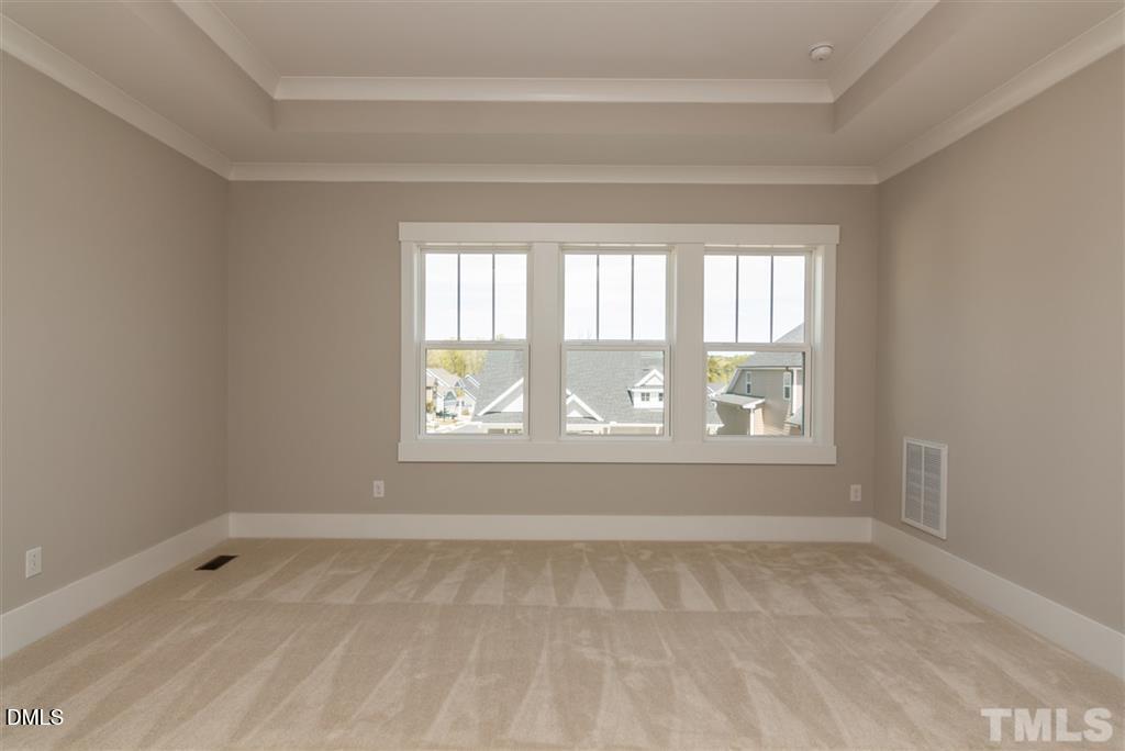 14 Tarwick Avenue Chapel Hill, NC 27516 - Photo 18 of 47 an empty room with windows