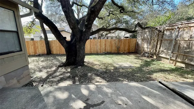 $2,400 | 6601 Shiner Street, Austin, TX 78729