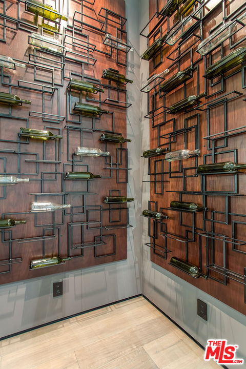 1424 Rising Glen Road Los Angeles, CA 90069 - Photo 12 of 48 a view of a store with storage