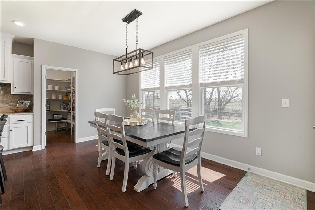 18531 West 194th Terrace Spring Hill, KS 66083 - Photo 11 of 55