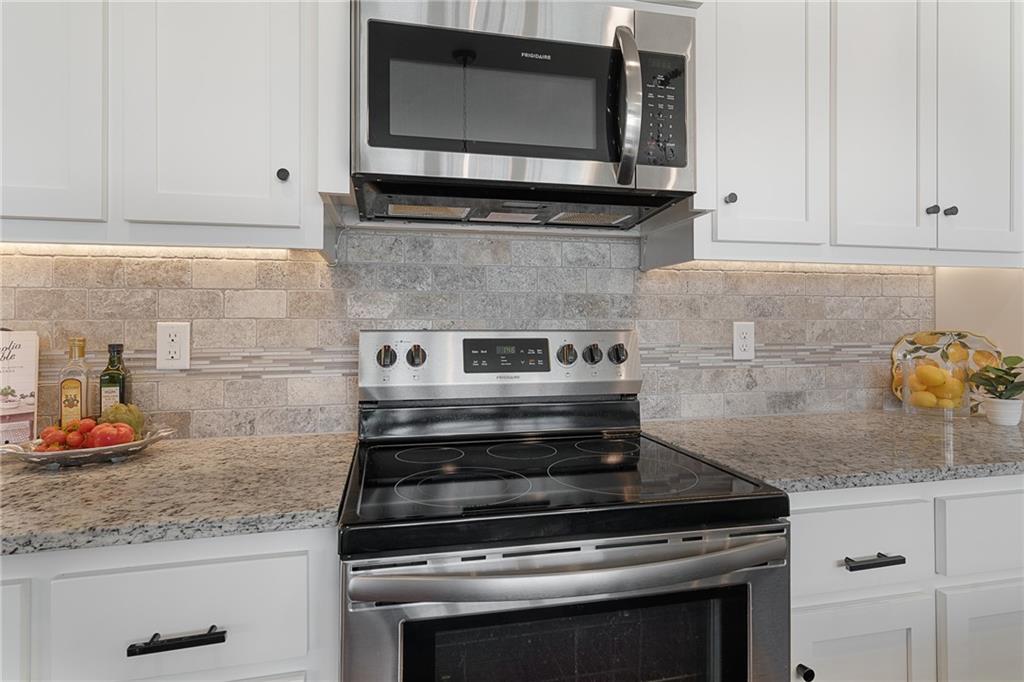 18531 West 194th Terrace Spring Hill, KS 66083 - Photo 14 of 55