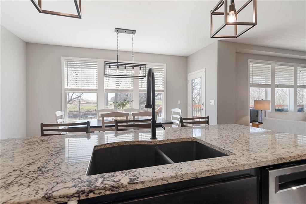 18531 West 194th Terrace Spring Hill, KS 66083 - Photo 15 of 55