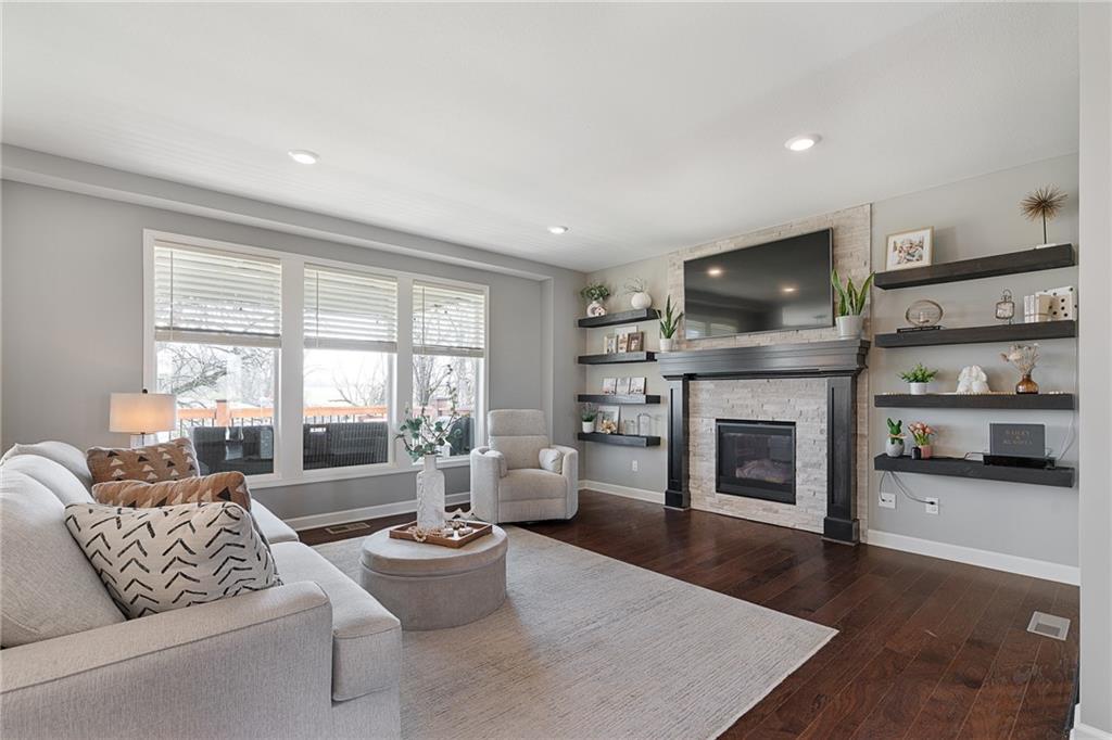 18531 West 194th Terrace Spring Hill, KS 66083 - Photo 6 of 55