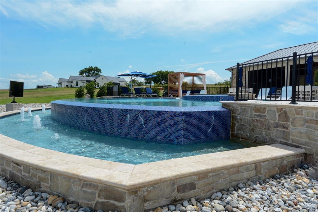 1183 Beacon Shr Road Kemp, TX 75143 - Photo 12 of 16 a living room with a couch and swing