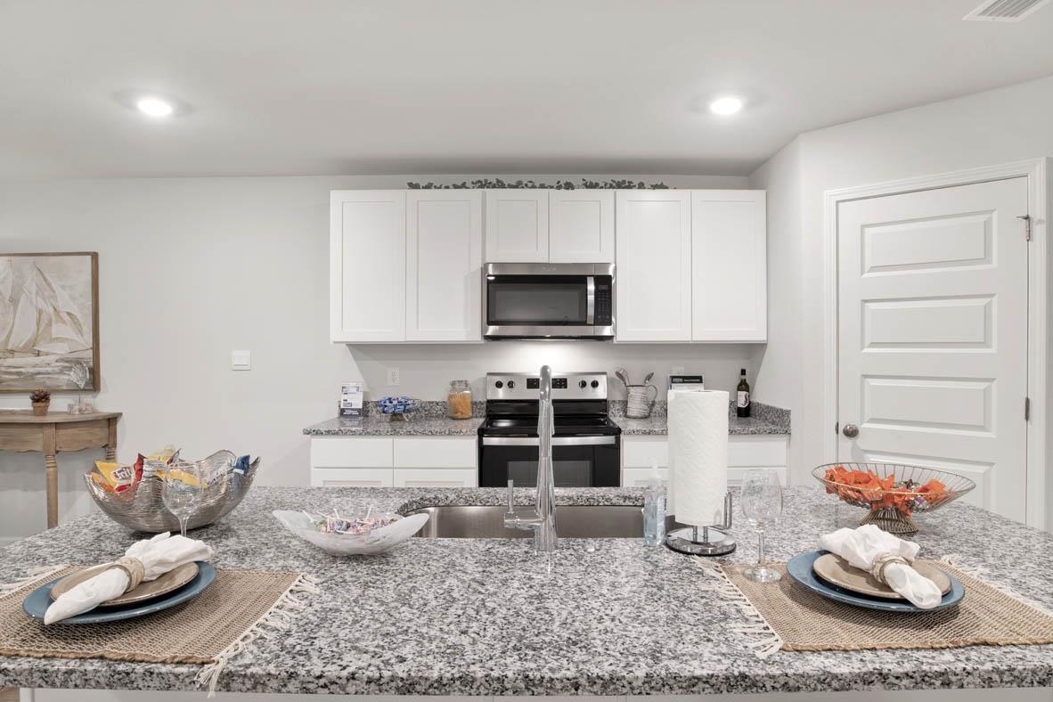 32026 Lyon Road Daphne, AL 36527 - Photo 28 of 37 Kitchen