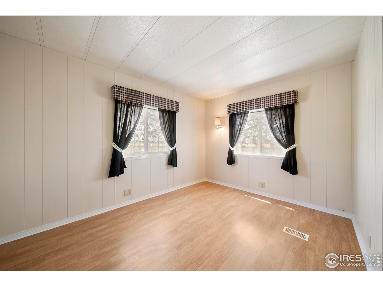 15260 County Road South Fort Morgan, CO 80701 - Photo 24 of 39 Bedroom 3