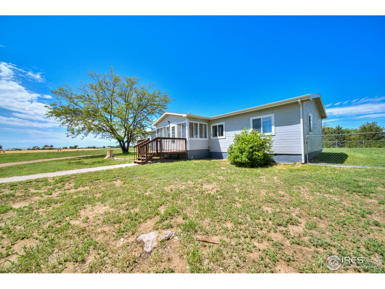1 acre lot size!