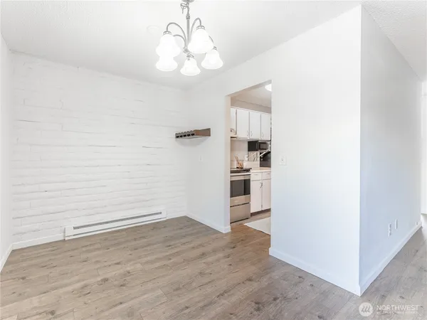 a view of entryway with a front door